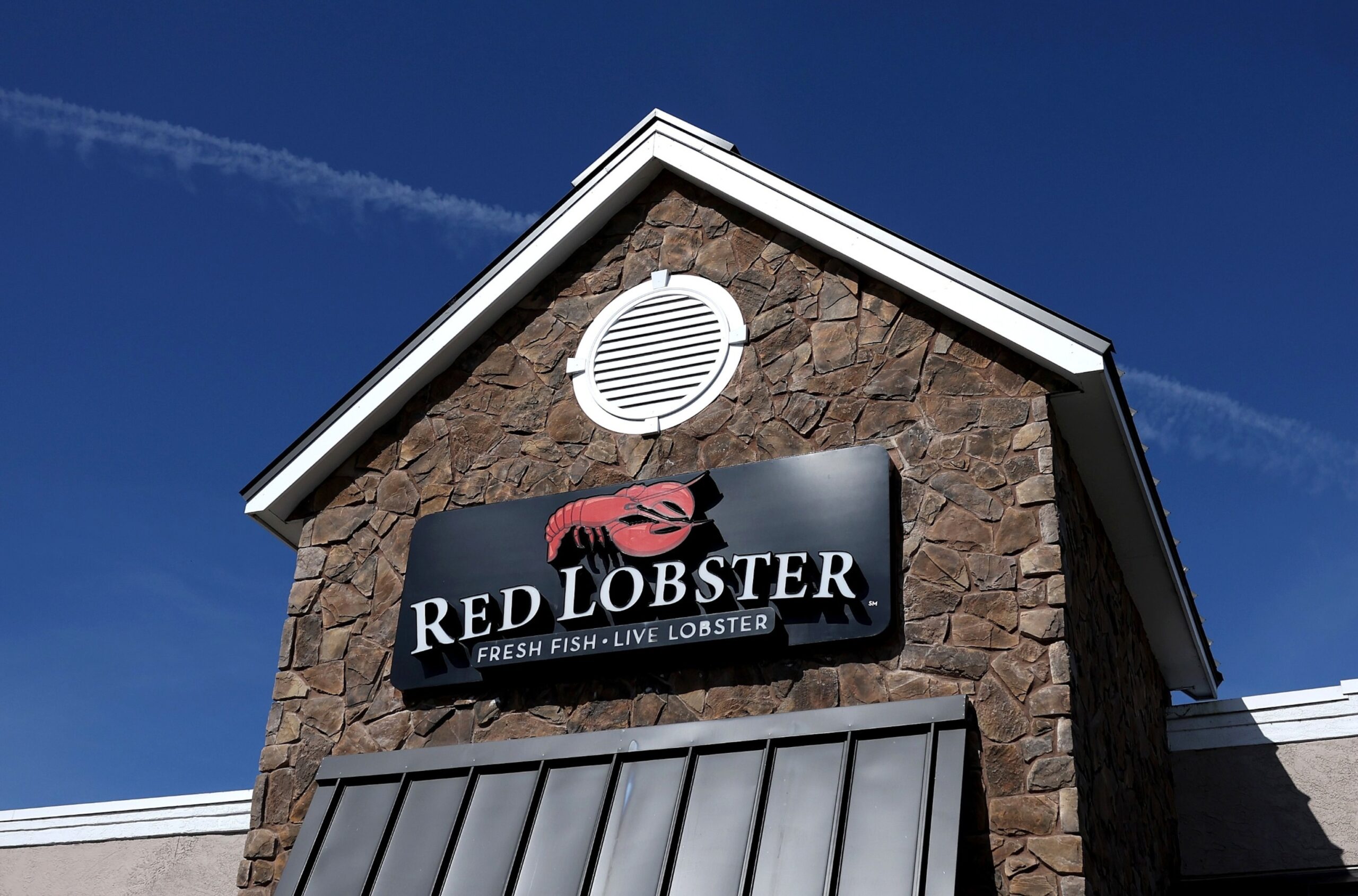 Red Lobster eyes bankruptcy option after $11M in losses from endless shrimp