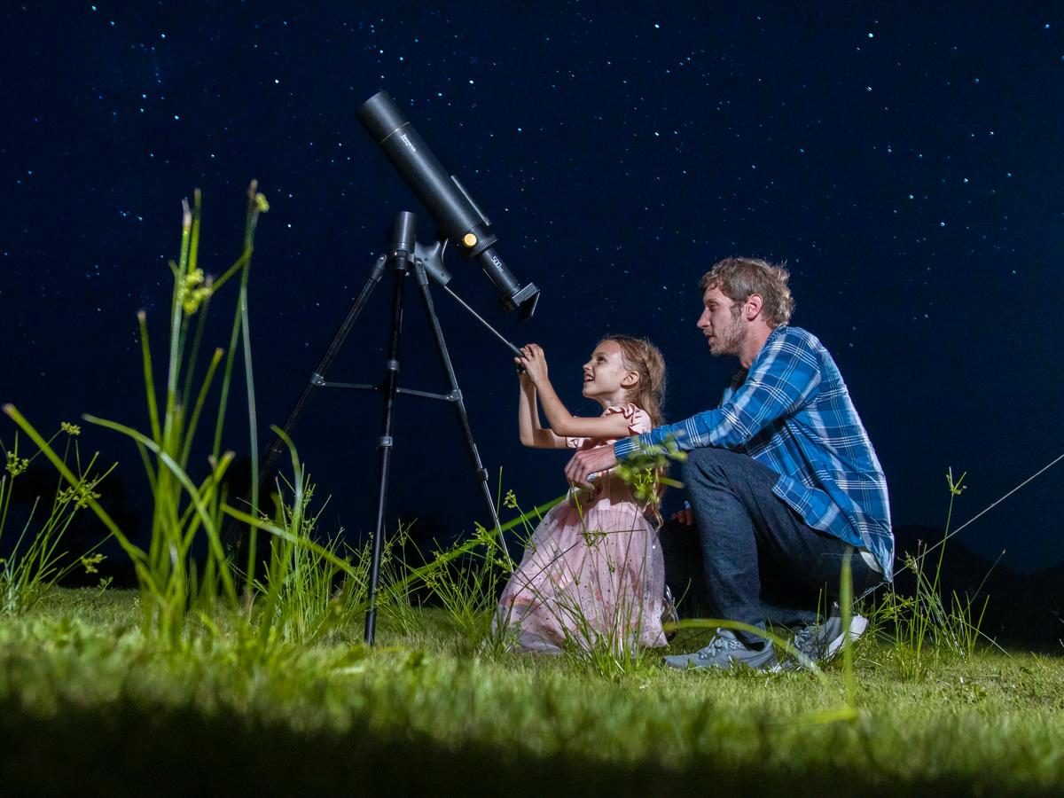 Smart astro-camerascope brings the cosmos into sharp focus