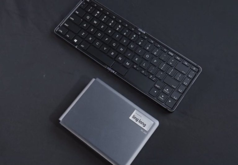 This foldable keyboard is also a full-fledged mini PC with a Ryzen 7 8840U processor (crowdfunding)